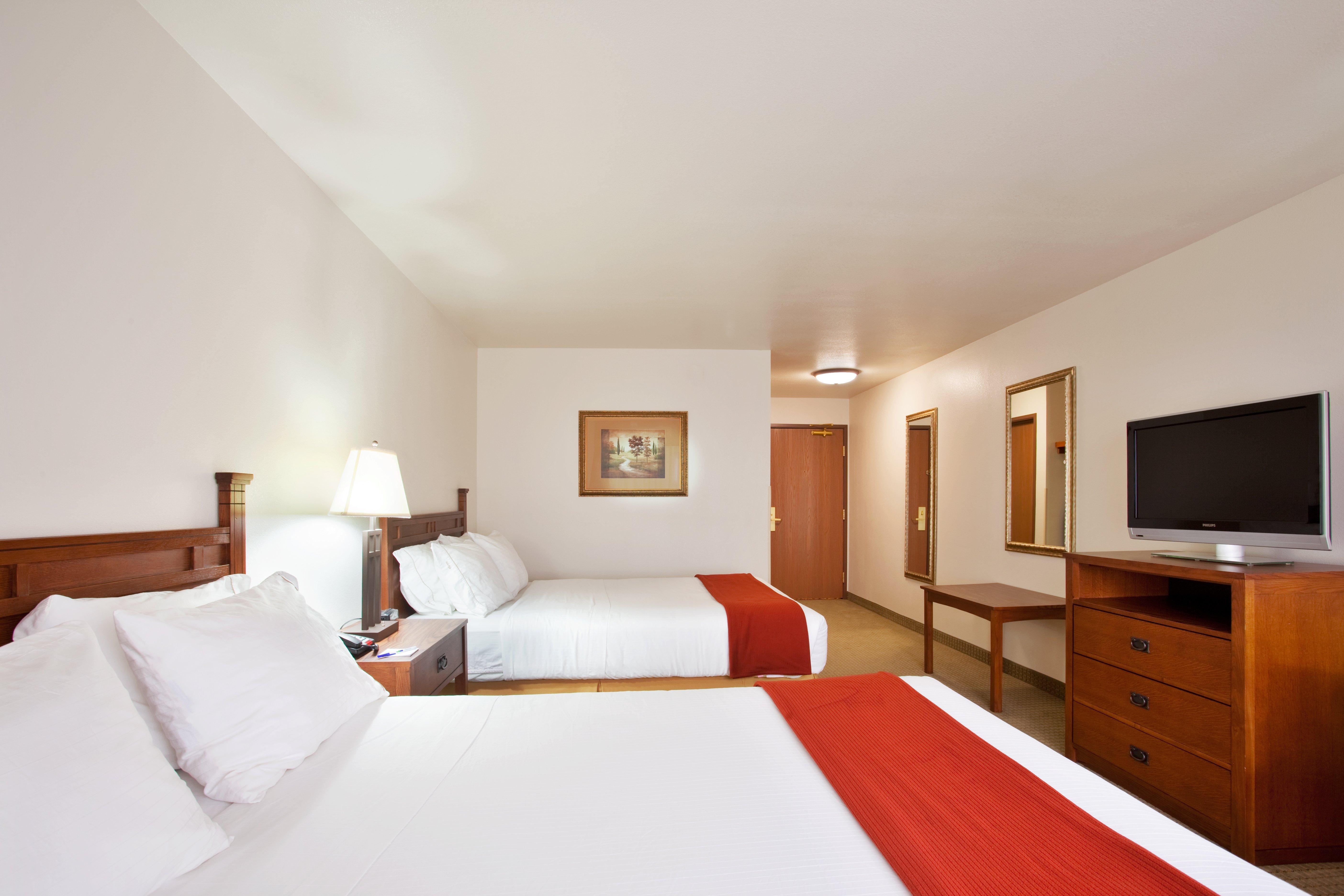 Holiday Inn Express Hotel & Suites Mattoon By Ihg Exterior foto